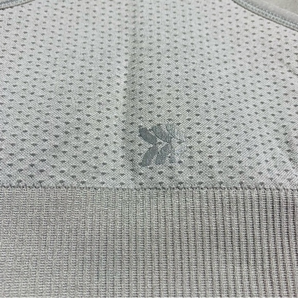 2 pair All In Motion Medium Support Seamless Racerback Sports Bra - Picture 7 of 8